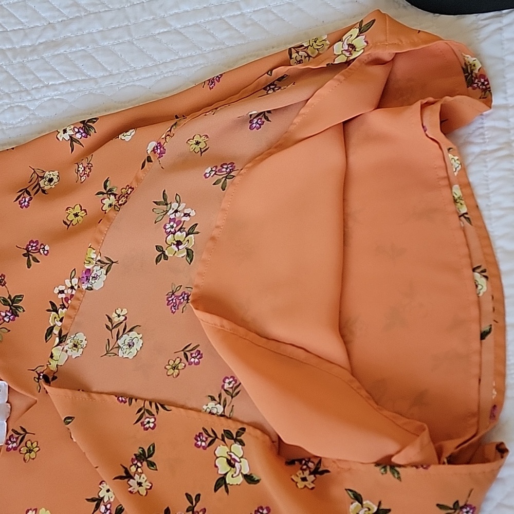 Socialite Womens V-neck Scalloped Floral Print Lightweight Camisole/Top Size XL - Picture 5 of 11